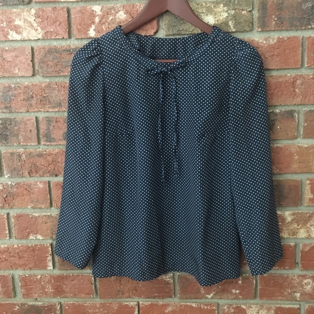 Nife Black Polka Dot Tie Neck Blouse